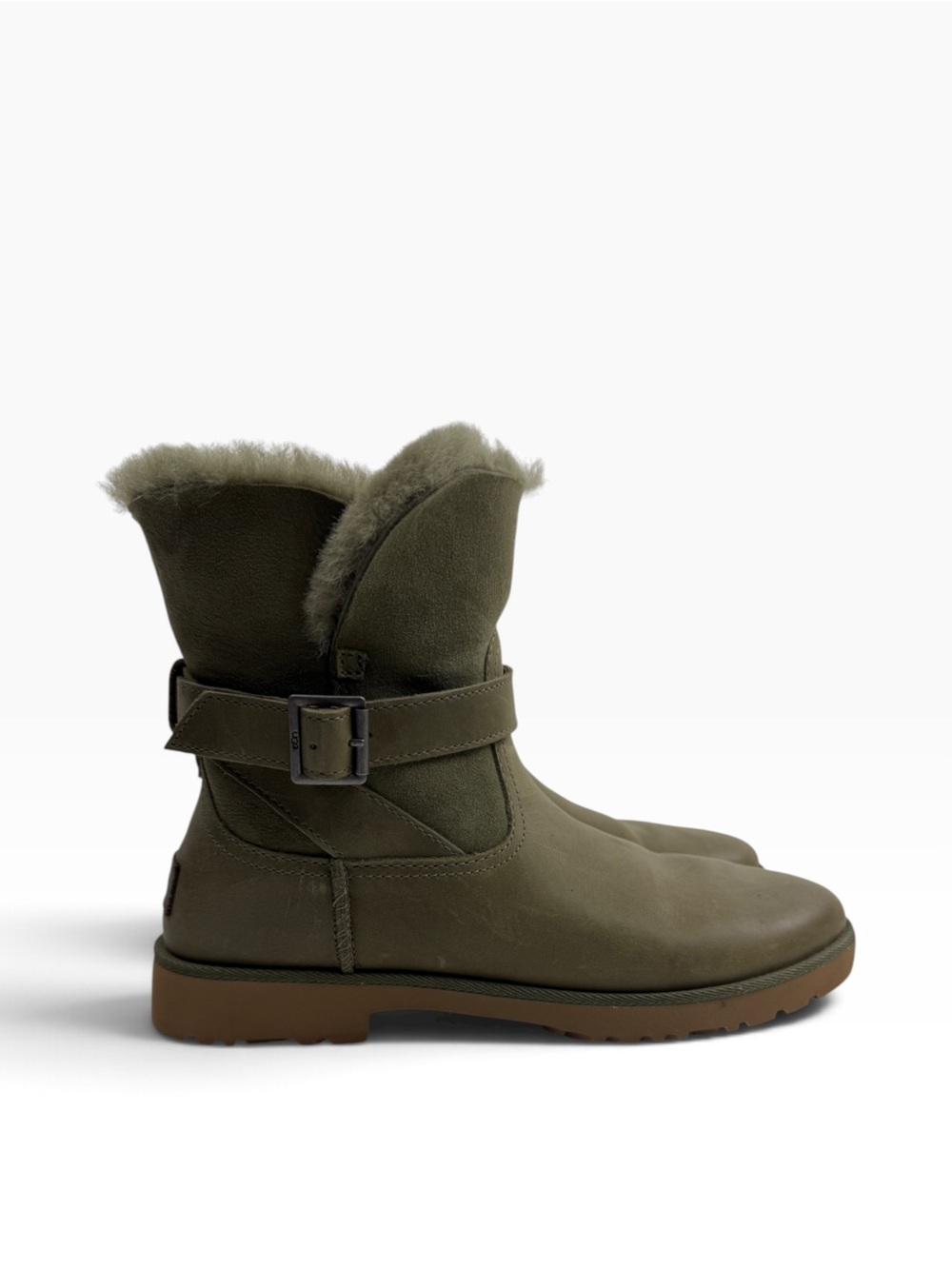UGG Women’s Elings Leather Shearling Buckle Ankle Boots – Size 8